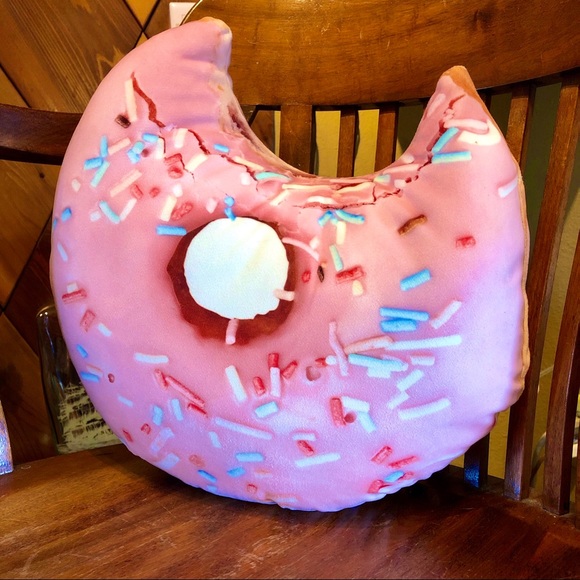 Other - 💝2/$12-3/$18💝NWOT pink donut pillow, gift 🎁, 🍩